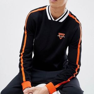 V Neck Sweatshirt With Soccer Print